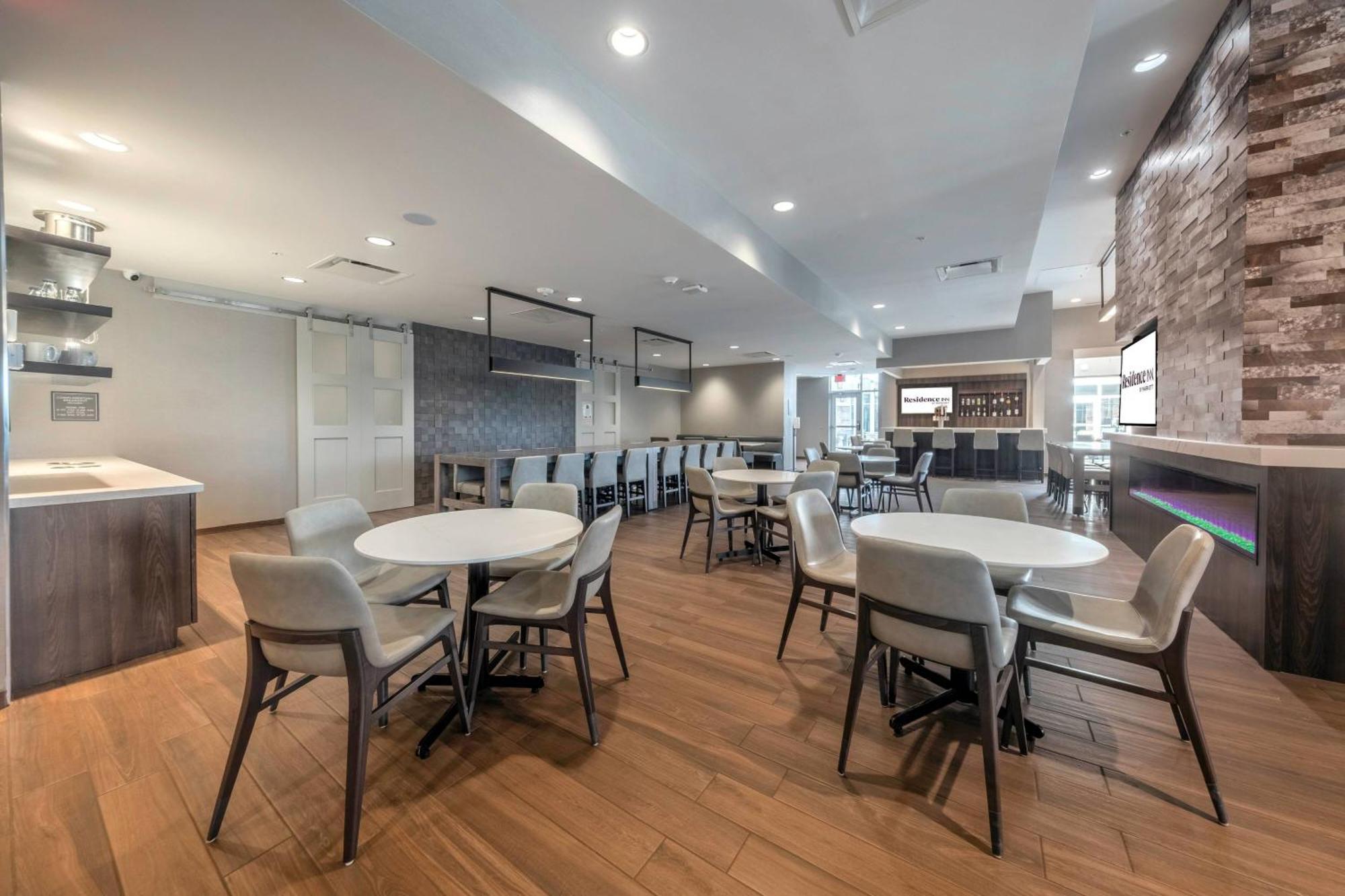 Residence Inn By Marriott Richmond At The Notch Short Pump Exteriör bild